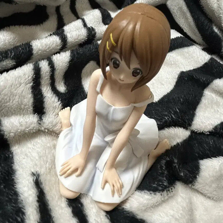 [BUNJANG] K-On! Yui Hirasawa Figure / 케이온 유이 피규어