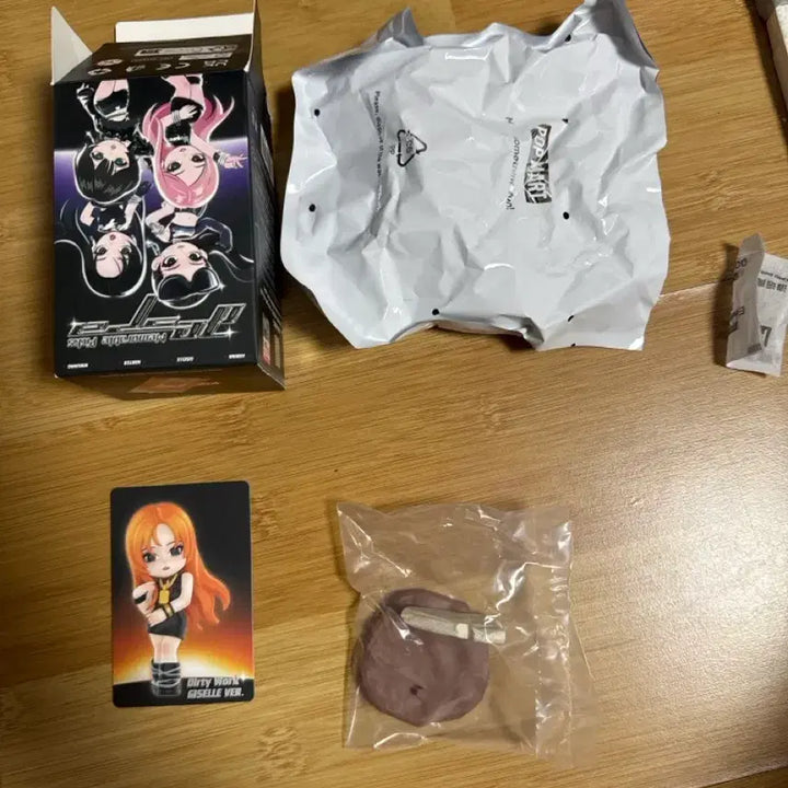 [BUNJANG] Pop Mart aespa Giselle Dirty Work Series Figure / 팝마트 aespa 메모러블 픽스 시리즈 Dirty Work GISELLE VER