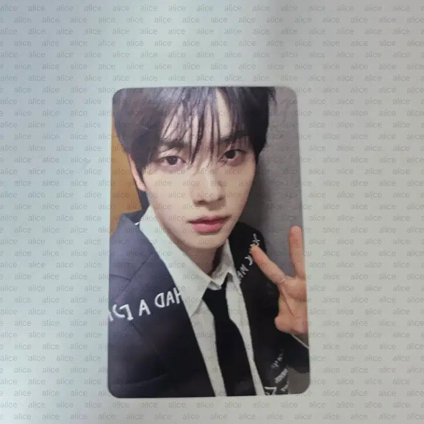 [BUNJANG] TXT SOOBIN Layers of Us Exhibition Exclusive Photocard / 수빈포카미공포 투바투전시앨범구매특전한정판 txt layers of us 투모로우바이투게더 soobin
