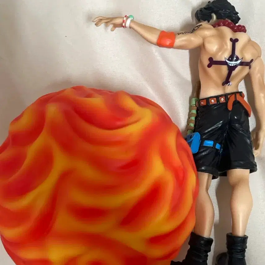 [BUNJANG] One Piece Portgas D. Ace Figure Mood Lamp / 원피스 에이스 무드등