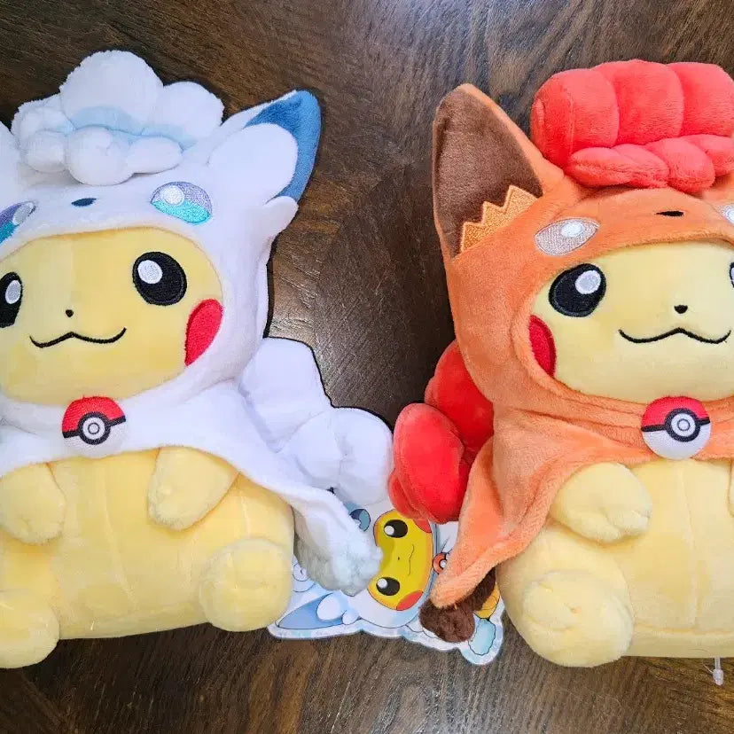 [BUNJANG] Pokemon Alolan Vulpix Poncho Pikachu Set (Genuine) / 포켓몬 알로라 식스테일 판쵸츄 인형 세트 (정품)