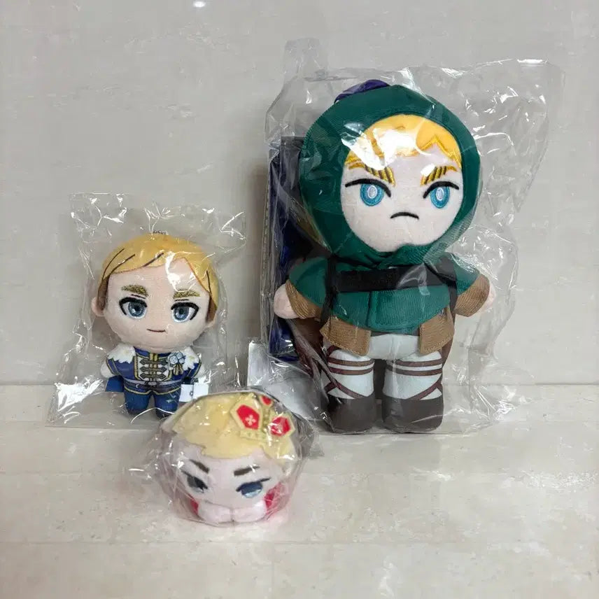 [BUNJANG] Attack on Titan Erwin Air tokyo Escree Hug Chara Plush Doll (Sealed) / (미개봉) 진격의거인 엘빈 에어투쿄 에스크리 허그캬라 누이 인형