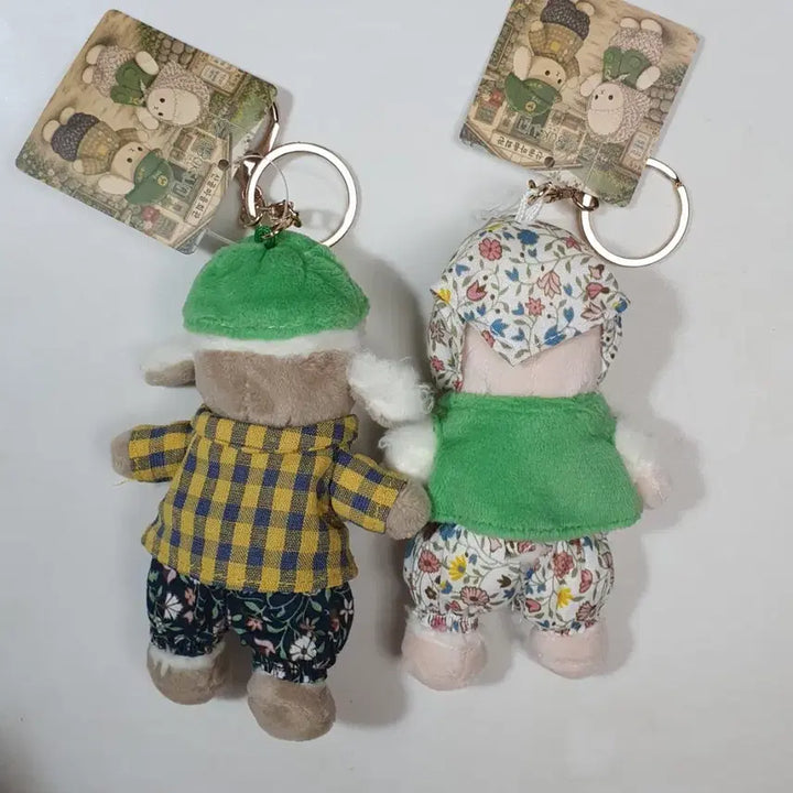 [BUNJANG] Lee Jang-nim &amp; Yang Bok-soon Doll Keychain Set / 2개일괄)이장님 양복순 인형 키링 새상품