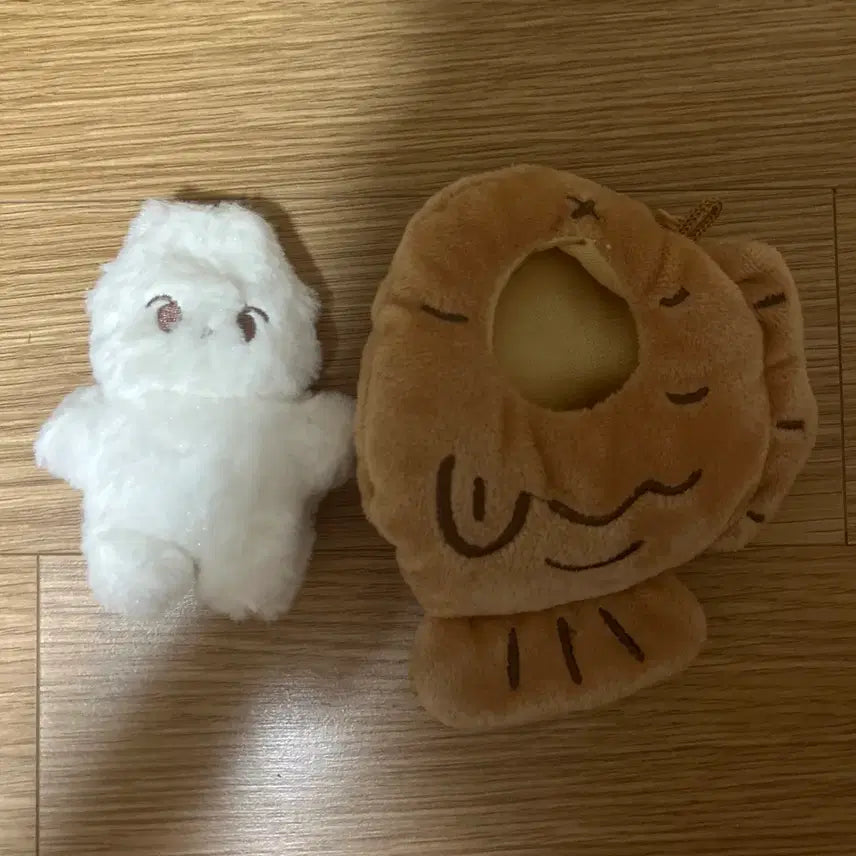 [BUNJANG] NCT 127 Doyoung Doll + Bungeoppang Costume Set / 도도 엔시티 127 도영 인형 + 붕어빵 코스튬