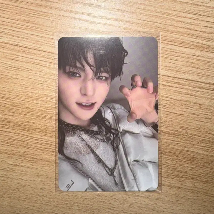 [BUNJANG] TREASURE Yoshi Photocard Holder / 트레저 요시 포토카드 홀더