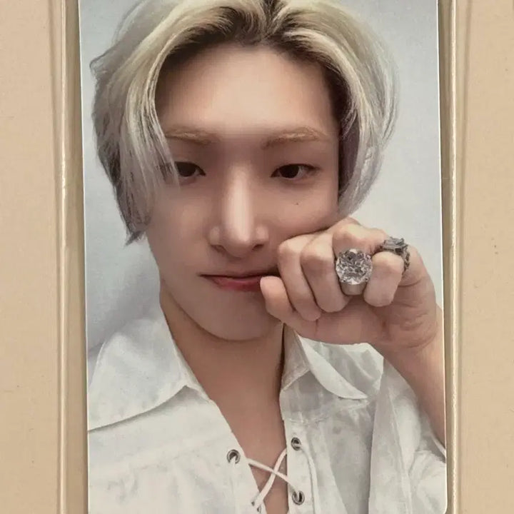 [BUNJANG] ATEEZ X Anitiz Popup POB Photocard (Mingi) / 에이티즈 X 애니티즈 팝업 5만원 특전 포토카드 (민기)