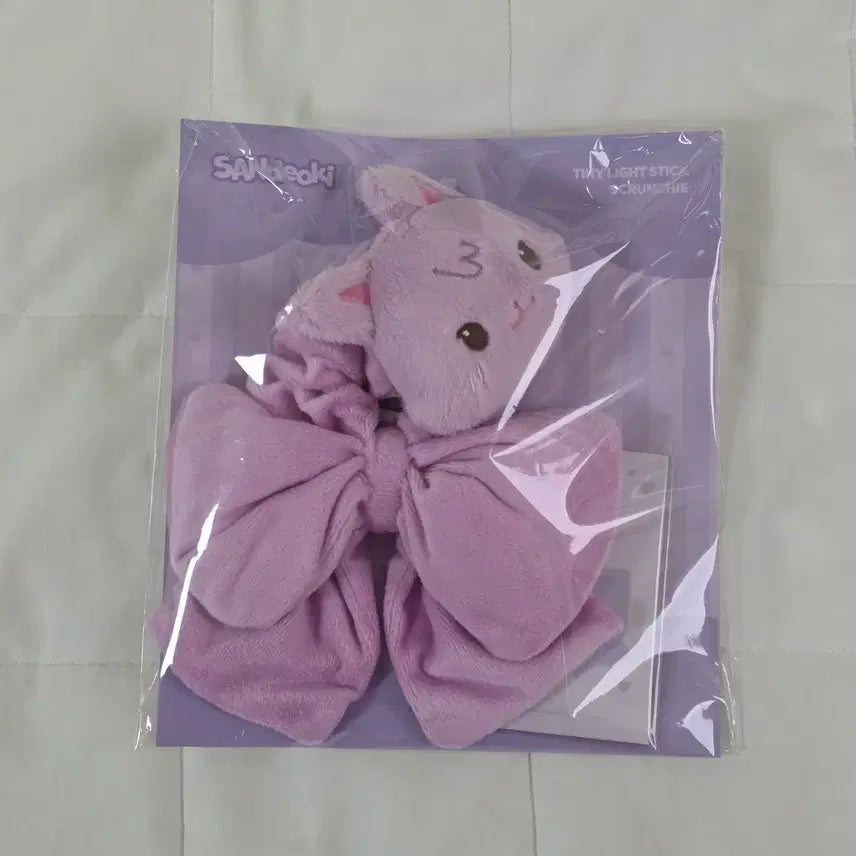 [BUNJANG] Ateez Aniteez San Light Stick Scrunchie (Photocard Included) / 에이티즈 애니티즈 팝업 최산 산 응원봉 스크런치 Aniteez popup Ateez San scrunchie Poca