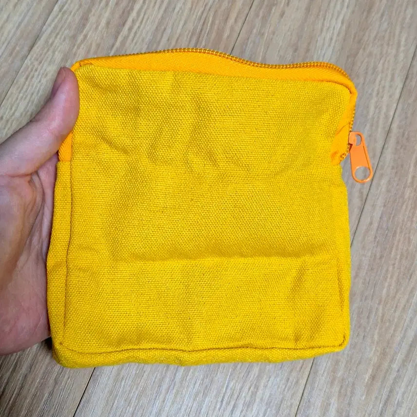 [BUNJANG] Chiikawa Usagi Yellow Pouch / 먼작귀 치이카와 우사기 노랑 파우치