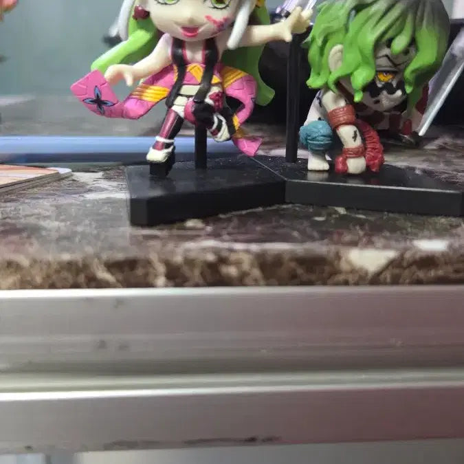 [BUNJANG] Demon Slayer Daki &amp; Gyutaro Gacha Figure Set / 귀멸의 칼날 다키 및 규타로 가챠 피규어