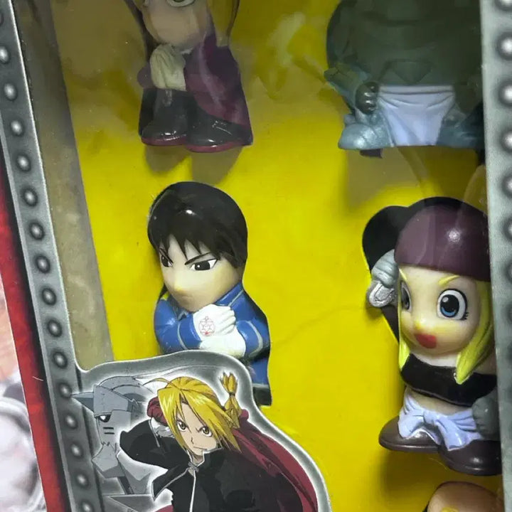[BUNJANG] Fullmetal Alchemist Puchirara Collection Figure &amp; Magazine Scrap / 강연금 강철의 연금술사 푸치캬라 콜렉션 피규어, 잡지 스크랩