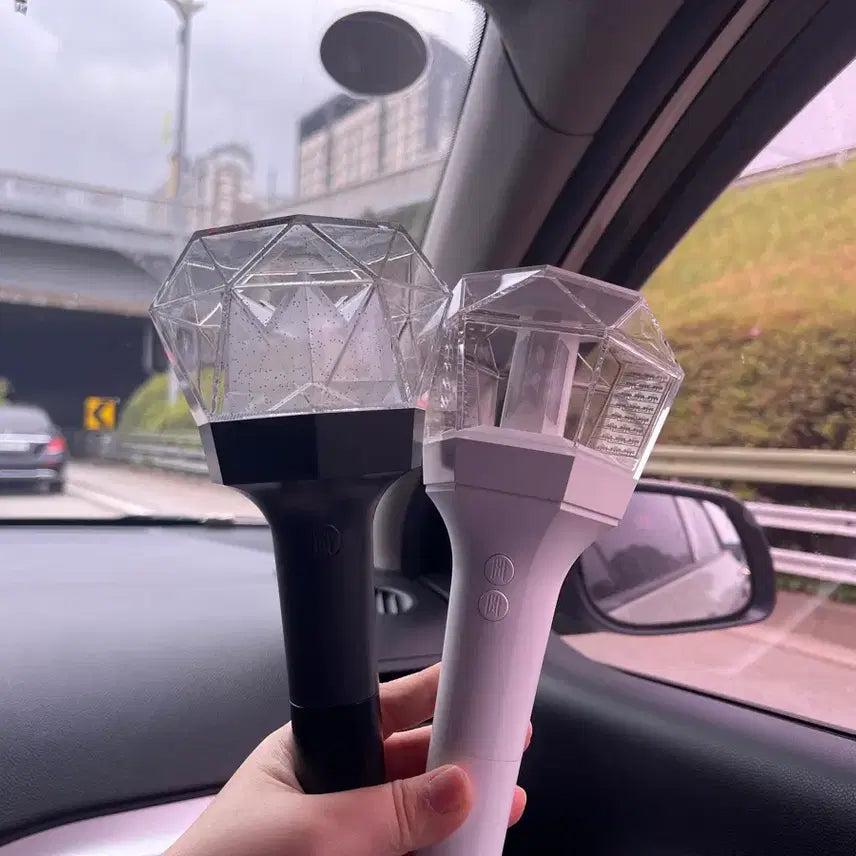 [BUNJANG] MONSTA X Lightstick Ver.3 / 몬스타엑스 응원봉 ver.3