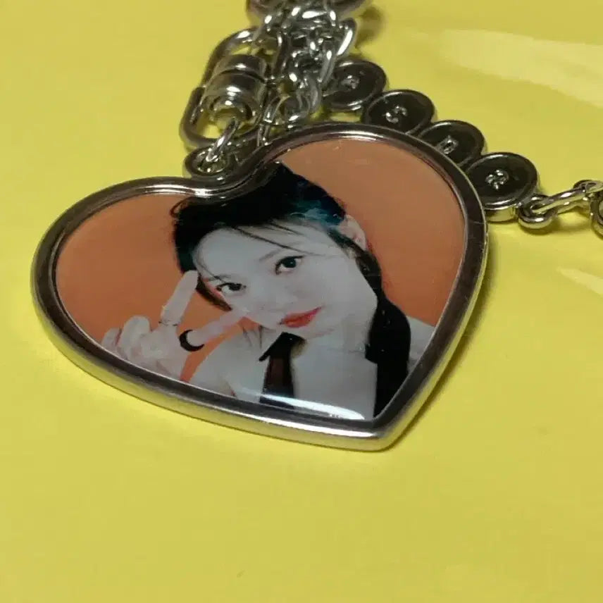 [BUNJANG] Aespa Ningning Exhibition Heart Keyring Unsealed / 에스파 닝닝 전시회 하트 키링 개봉품 판매