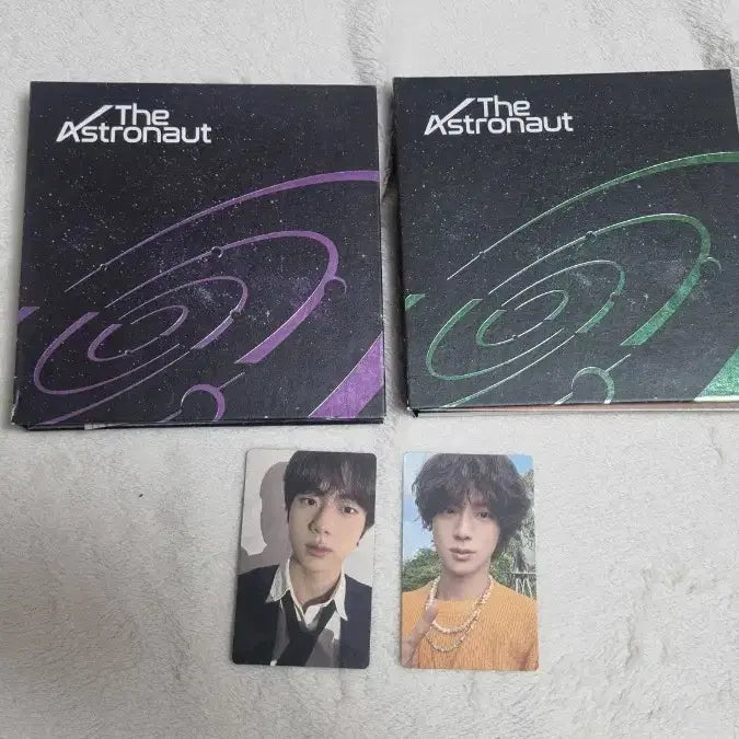 [BUNJANG] BTS Jin The Astronaut Album Bundle Set (Photocards Included) / [풀구성] BTS 방탄 진 디아스트로넛 The Astronaut 앨범 2종 일괄 (포카포함)