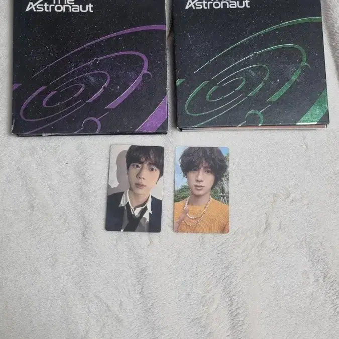 [BUNJANG] BTS Jin The Astronaut Album Bundle Set (Photocards Included) / [풀구성] BTS 방탄 진 디아스트로넛 The Astronaut 앨범 2종 일괄 (포카포함)