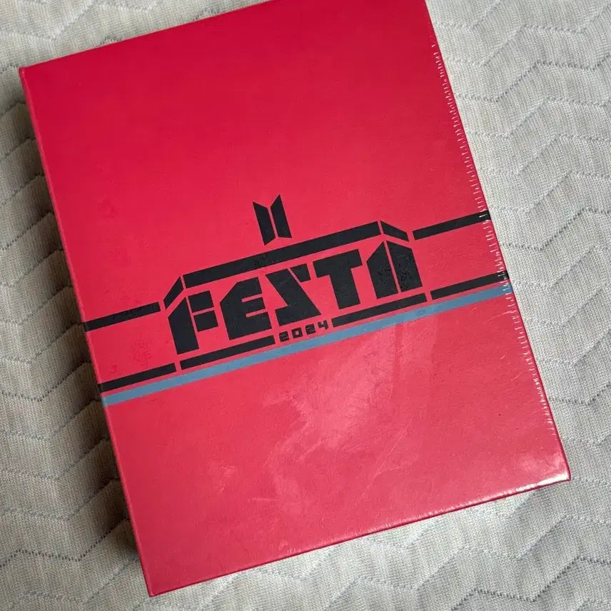 [BUNJANG] BTS Jin 2024 FESTA Clock (Sealed) / 급처) 방탄소년단 BTS 진 2024 페스타 FESTA 역조공 시계 미개봉 jin