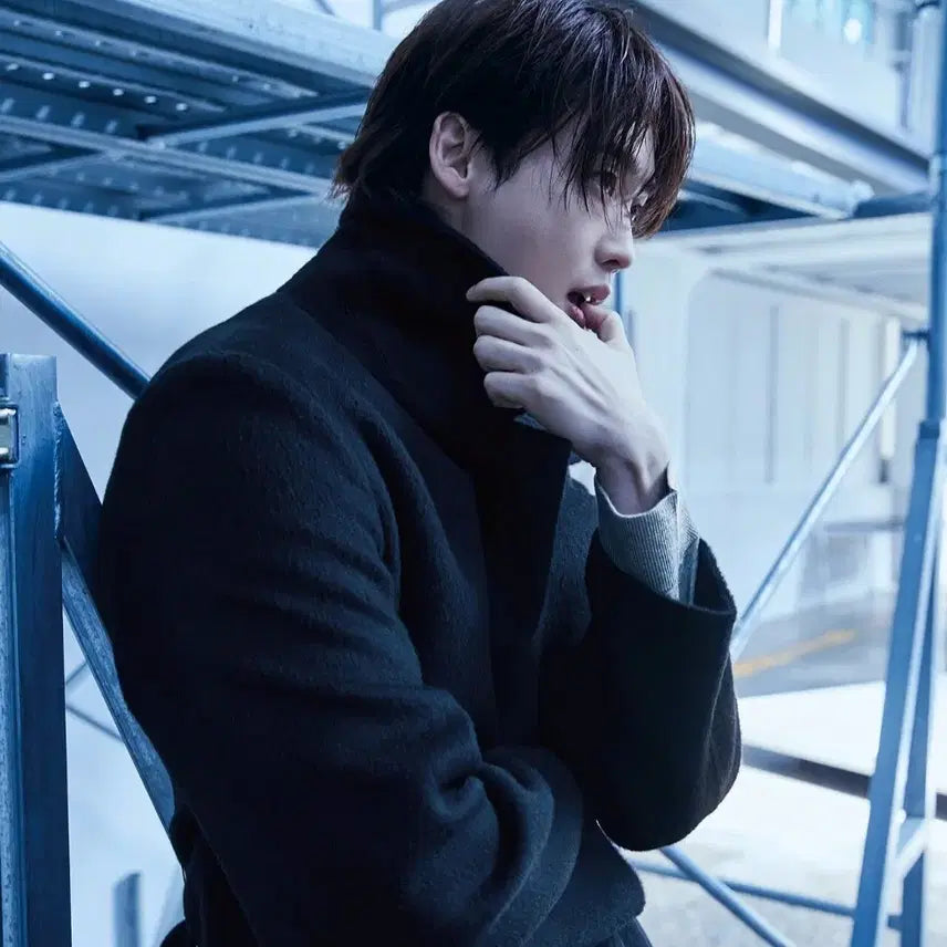 [BUNJANG] Lee Jong Suk Arena Homme Magazine Pictorial / <빅마우스><서초동><재혼왕후> 이종석님 화보가 실린 아레나옴므잡지양도