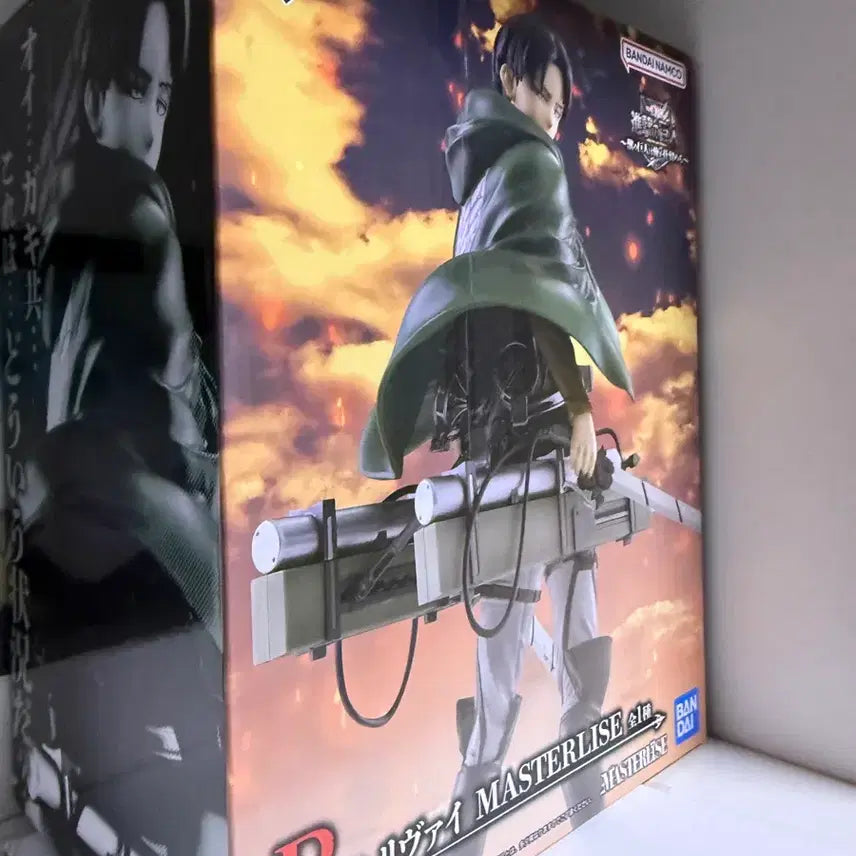 [BUNJANG] Attack on Titan Levi Figure Ichiban Shocho B Prize "Beast Titan, I Will Catch It" / 미개봉 택포 ) 진격의 거인 리바이 피규어 제일복권 제복 쿠지 b상 짐승거인은내가잡는다