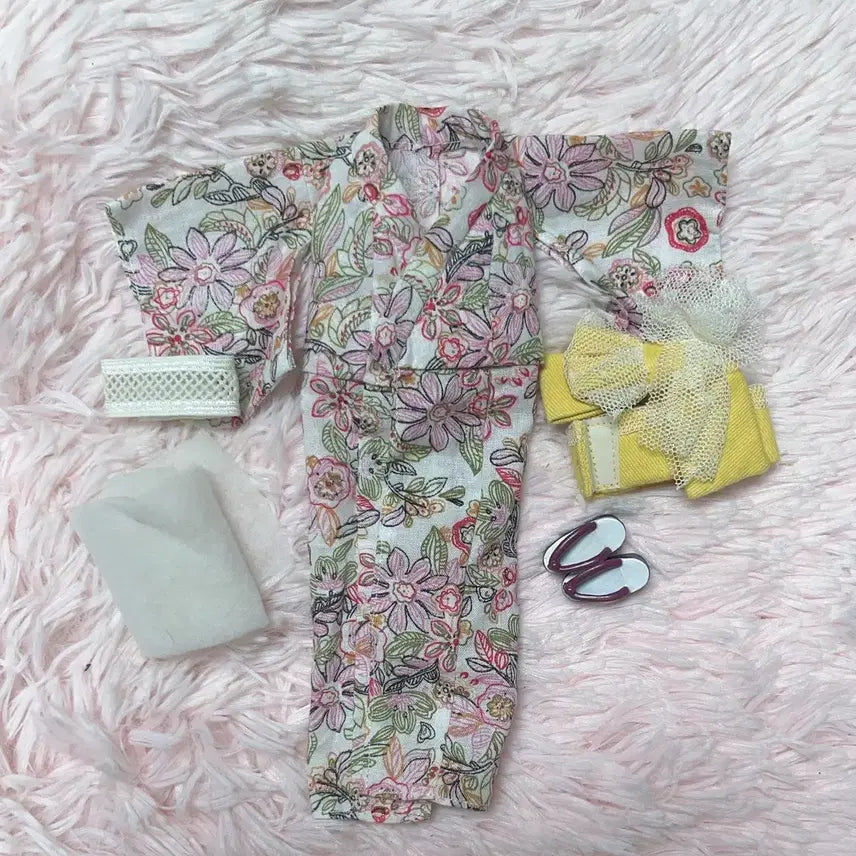 [BUNJANG] Momoko Doll Kimono Outfit / 모모꼬 디폴 옷 기모노