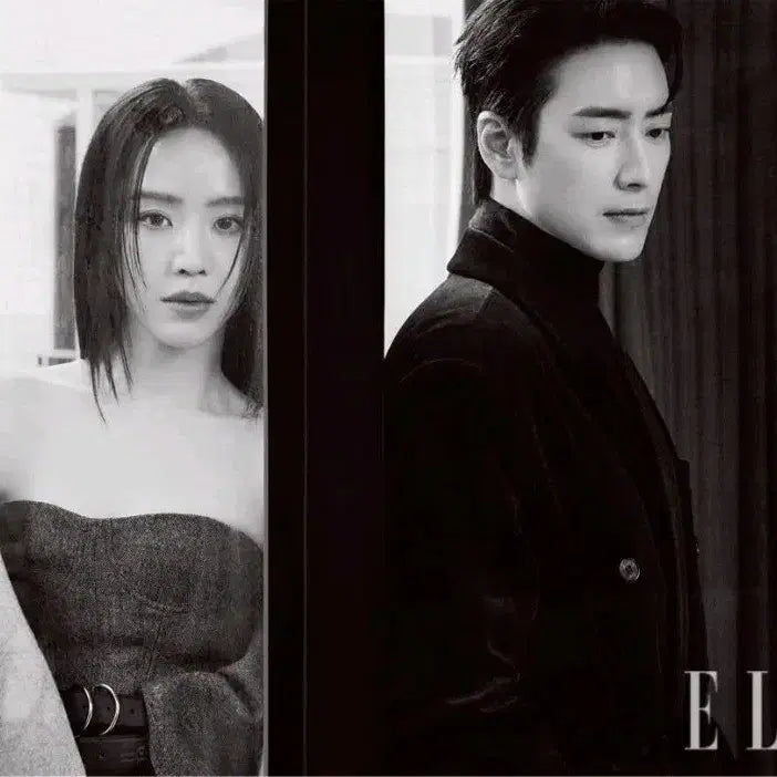 [BUNJANG] Marie Claire Magazine featuring Lee Jun-hyuk and Shin Hye-sun Couple Photoshoot / <레이디두아>이준혁님과 신혜선님 커플화보가 실린 마리끌레르 잡지 양도해요