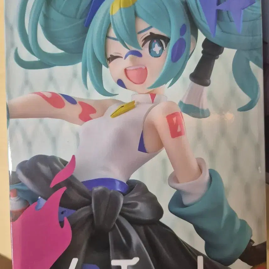 [BUNJANG] Hatsune Miku Paintgirl Figure (Sealed) / (미개봉) 하츠네 미쿠 페인트걸 피규어