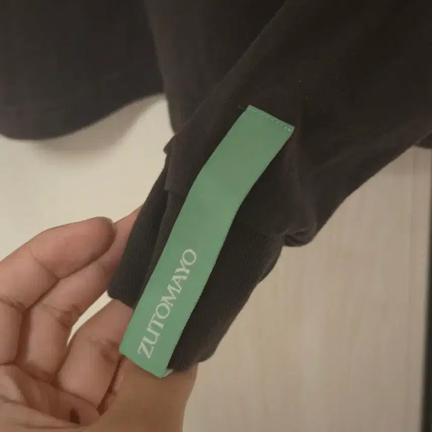 [BUNJANG] Zutto Mayo Zutto Maruki Collaboration Long-Sleeve T-Shirt (L) / 즛토마요 즛토마루키 콜라보 긴팔 티셔츠 L 판매합니다