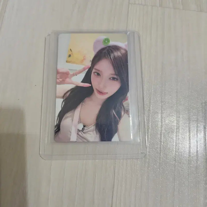 [BUNJANG] IVE Leeseo Everland Pop-up Lucky Draw Photocard (2nd Edition) / 에버랜드  아이브 팝업 2차 특전 이서 포카
