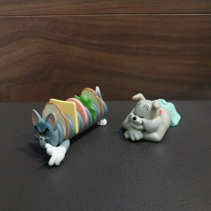 [BUNJANG] Tom and Jerry Sandwich Nap Gacha Figures - Spike 2 Types Bundle Set / 톰과 제리 샌드위치 낮잠 가챠 피규어 스파이크 2종 일괄 세트 오네무탄 디저트