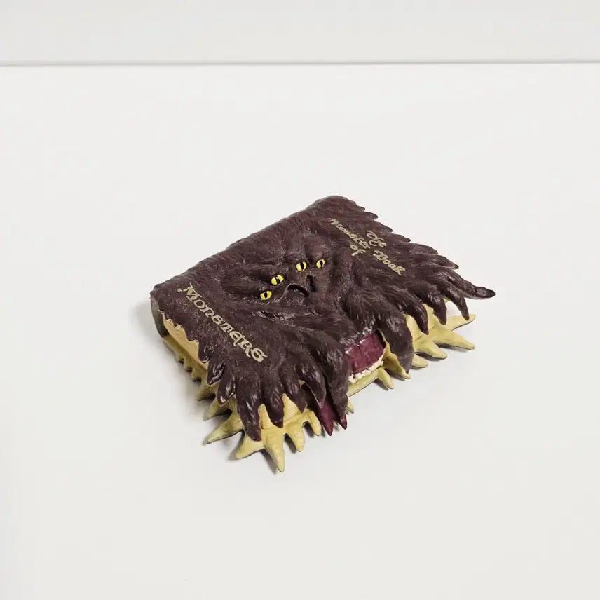 [BUNJANG] Harry Potter Bandai Miniature Collection Gacha Series 2 Monster Book Figure / 해리포터 반다이 미니어처 컬렉션 가챠 2탄 신비한 동물 돌보기 책 괴물 책 몬스터 북 피규어