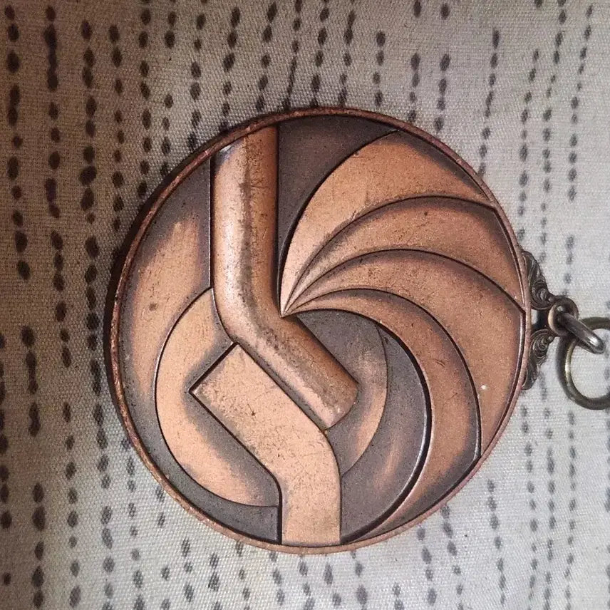[BUNJANG] 2nd Sapporo Asian Winter Games Commemorative Medal / 제2회 삿포로 아시안 윈터 게임 기념 메달