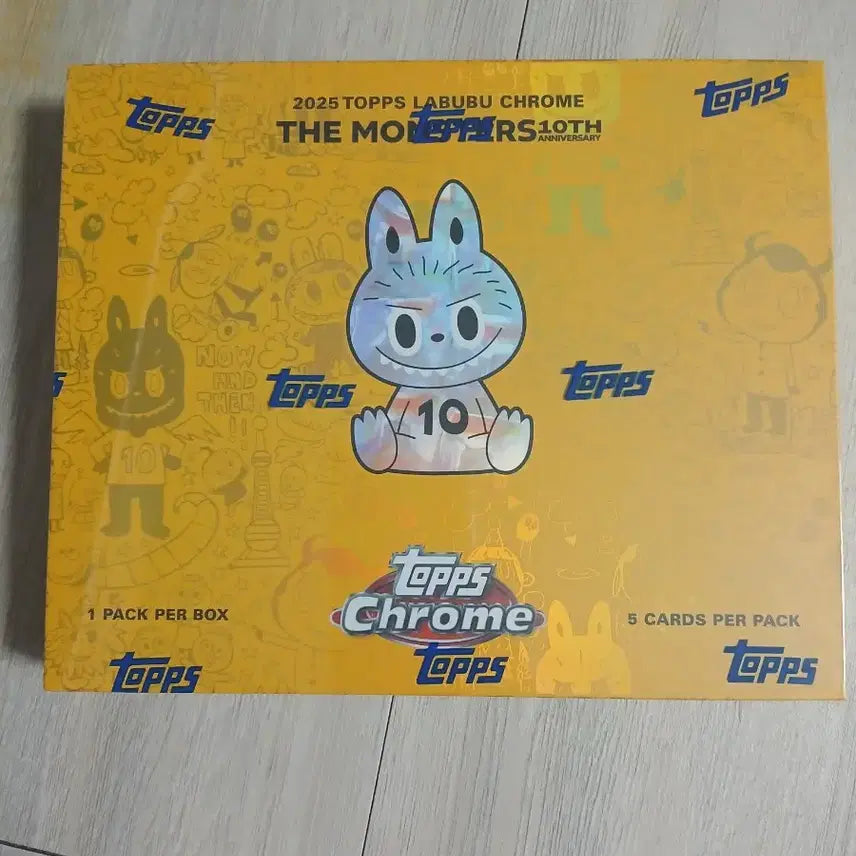 [BUNJANG] Tops Labubu 10th Anniversary Limited Edition Box / 탑스 라부부 10주년 기념카드 판매합니다.