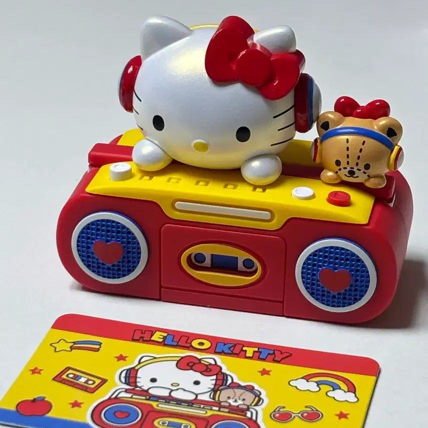 [BUNJANG] Hello Kitty Retro Cassette Player Figure / 헬로키티 레트로 카세트 피규어