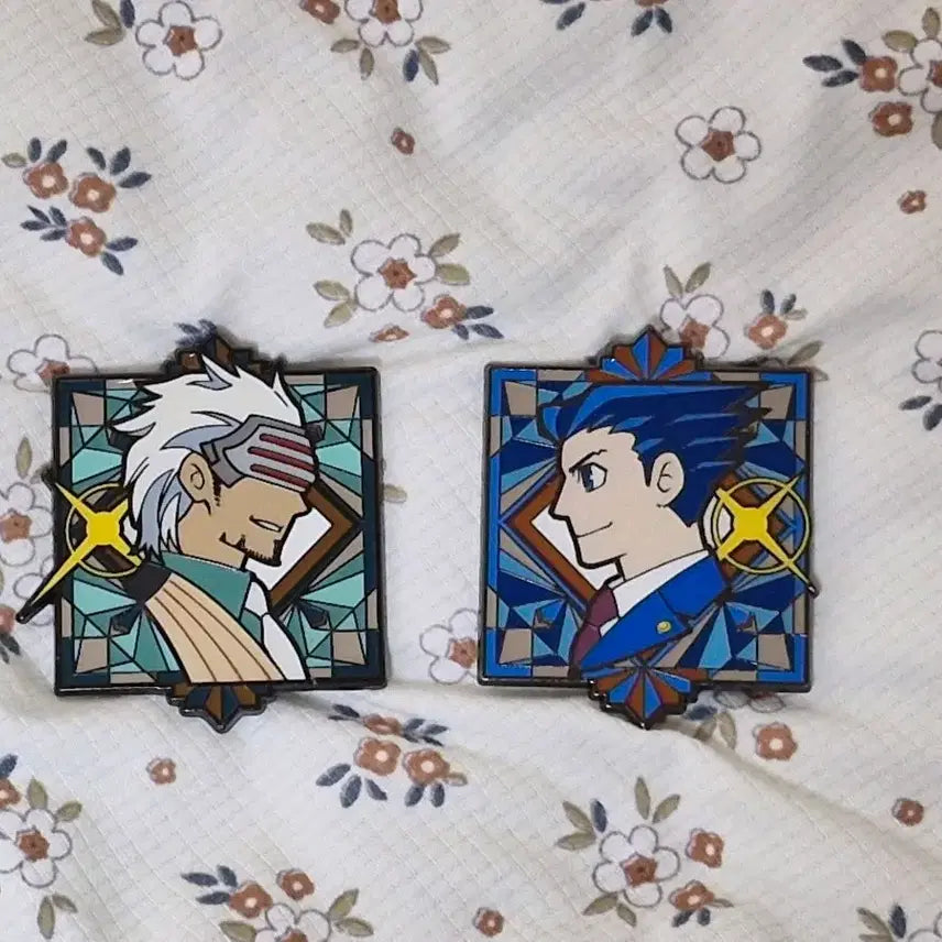 [BUNJANG] Ace Attorney Godot Naruhodo Badge Bundle Set / 역전재판) 고도,나루호도 뱃지 일괄판매합니다