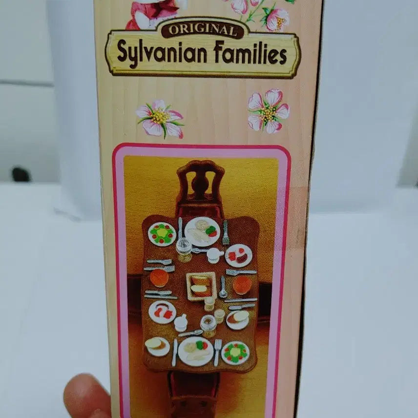 [BUNJANG] Sylvanian Families Velvet Dining Table Dinner Party Set (Discontinued) / 실바니안 단종 벨벳식탁 디너파티세트