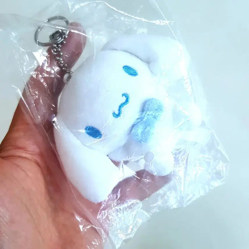 [BUNJANG] Cinnamoroll Plush Keychain / 시나모롤 인형 키링