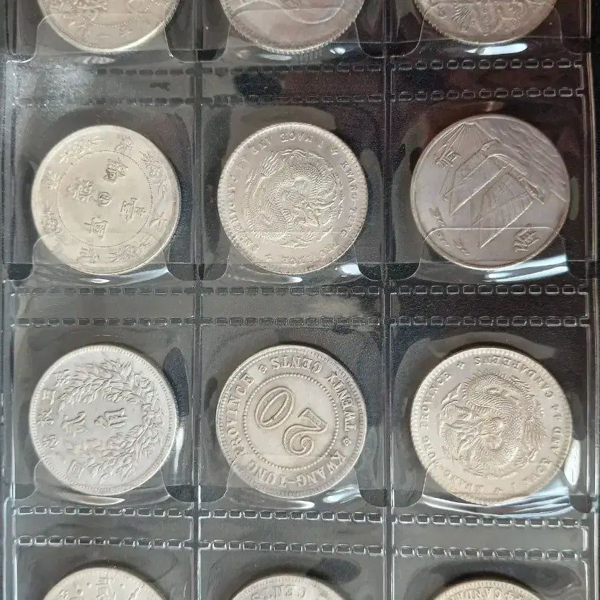 [BUNJANG] Chinese "Shi Zhuhua" Silver Coins Collection - 12 Pieces / ㅡ참고품ㅡ 중국 시주화 은화들 12개 일괄