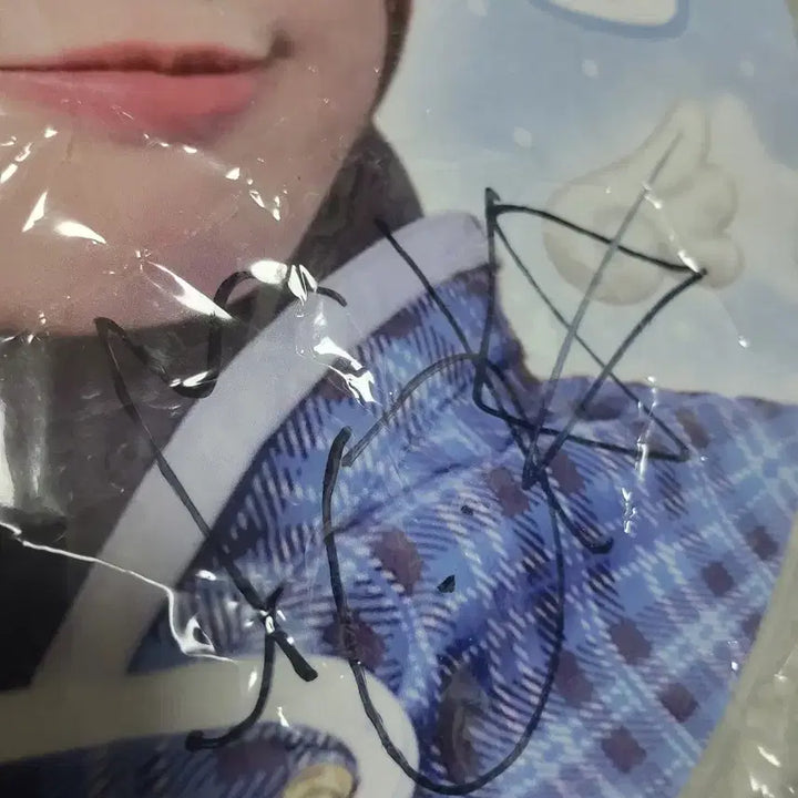 [BUNJANG] ILLIT Moka Signed Concert Item / 아일릿 모카 콘서트 친필싸인