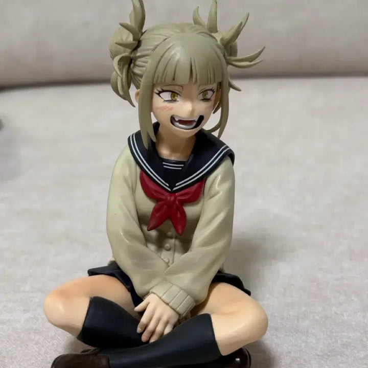 [BUNJANG] My Hero Academia Himiko Toga Figure (Break Time) / 박스o) 나히아 토가 히미코 피규어 (브레이크타임 히로아카 빌런 나의히어로아카데미아 앉아있는 여고생)