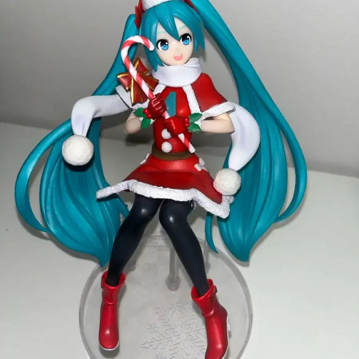 [BUNJANG] Hatsune Miku Classic Santa Figure / 하츠네 미쿠 고전 산타 피규어