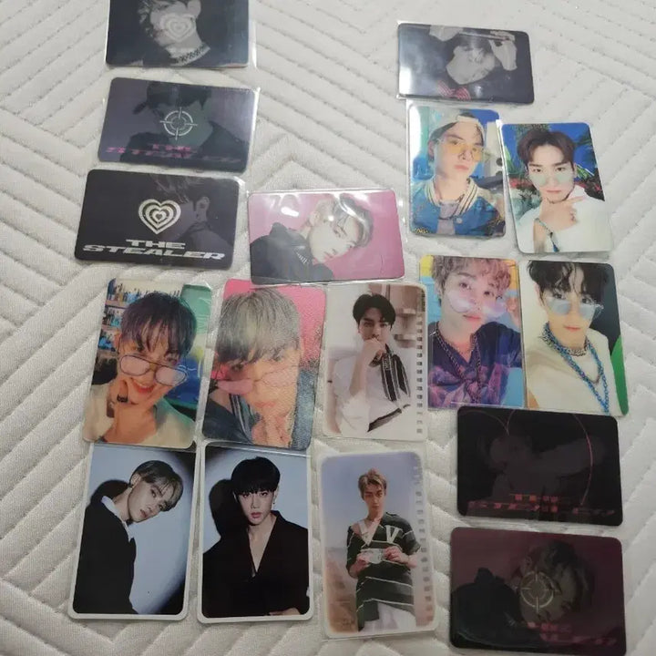 [BUNJANG] The Boyz Photocard &amp; Hologram Card Bundle Set / 더보이즈 포카+홀로