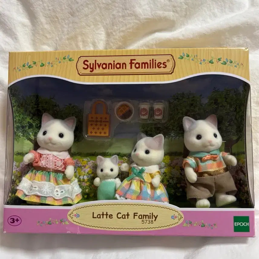 [BUNJANG] Sylvanian Families Latte Cat Family (Sealed) / 실바니안 라떼 고양이 가족 (미개봉)