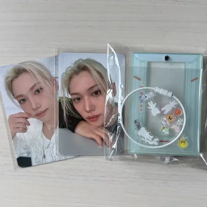 [BUNJANG] Stray Kids SKZ THIS MAN POPUP Shaker Keyring POB Felix Photocard Bundle Set / 스트레이키즈 스키즈 디스앤댓 팝업 쉐이커 키링 3만원 이상 특전 필릭스 포카 일괄 양도