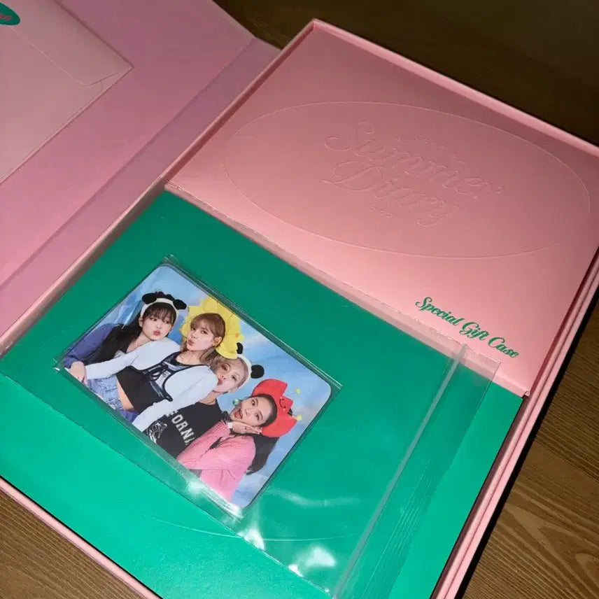 [BUNJANG] Blackpink 2021 Summer Diary Photobook / 블랙핑크 써머 다이어리 2021 썸머 다이어리 2021