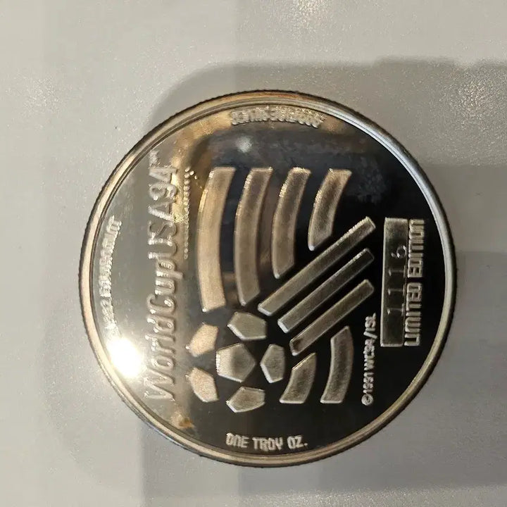 [BUNJANG] 1994 FIFA World Cup USA Commemorative 1oz .999 Fine Silver Limited Edition Medal / 1994 FIFA 월드컵 USA 기념 1oz .999 순은 한정판 메달