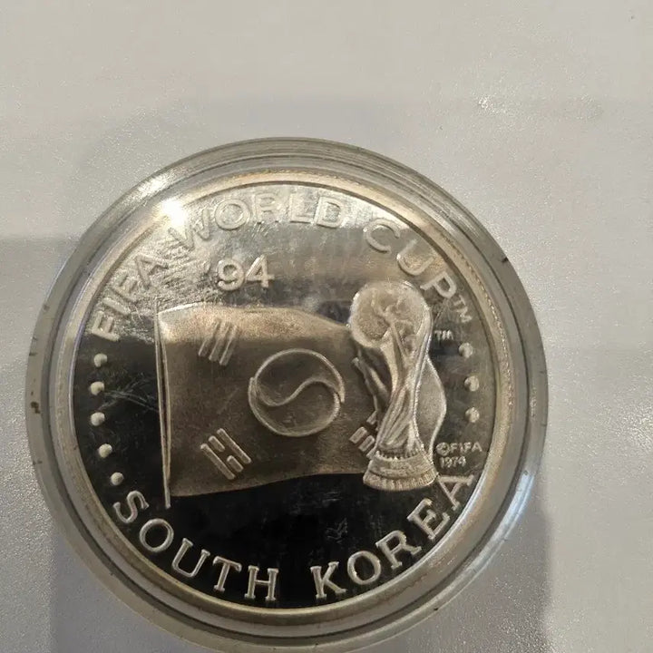 [BUNJANG] 1994 FIFA World Cup USA Commemorative 1oz .999 Fine Silver Limited Edition Medal / 1994 FIFA 월드컵 USA 기념 1oz .999 순은 한정판 메달