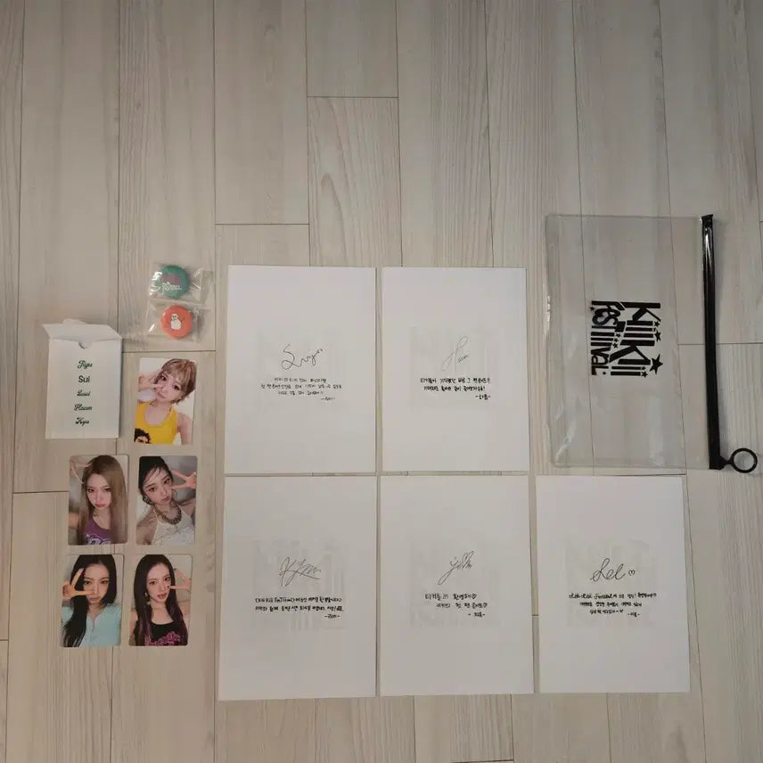 [BUNJANG] Kiki Fanconcert Tikijon + Photocard / 키키 팬콘 티키존+포토카드
