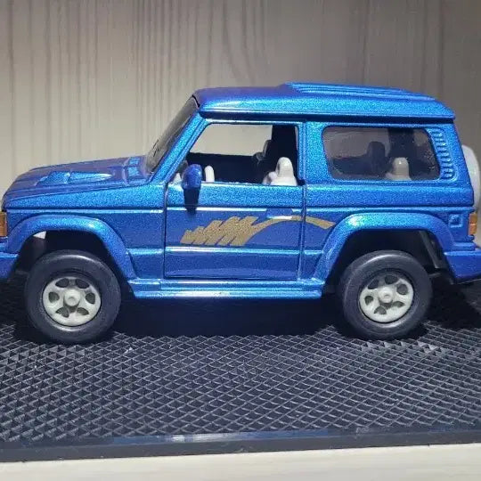 [BUNJANG] Chang Myung Galloper Mini Car Blue / 창명 갤로퍼 미니카