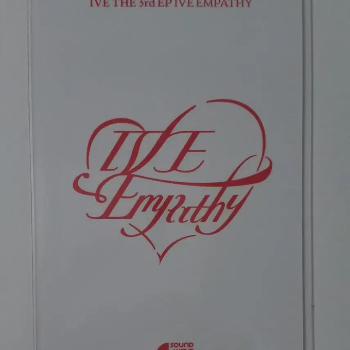 [BUNJANG] IVE Jang Wonyoung Empathy Soundwave Lucky Draw Photocard / 아이브 장원영 엠파시 사웨 럭드 포카 양도해요