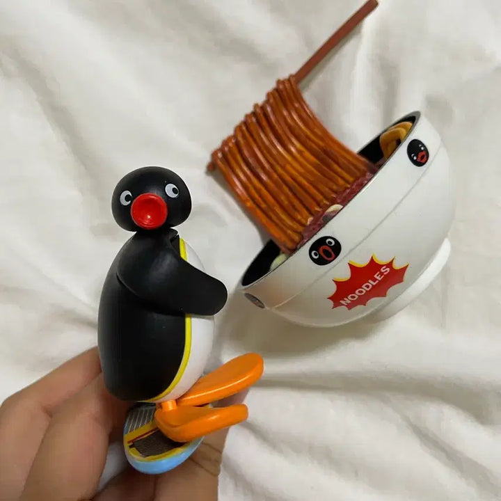 [BUNJANG] Pingu Food Series Surfing Ramen Figure / (미사용) 핑구 음식시리즈 서핑 라면 피규어