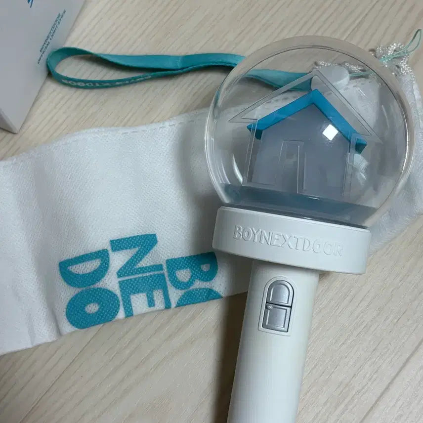 [BUNJANG] BOYNEXTDOOR Official Lightstick Wondersick / 보넥도 응원봉 원더스틱 판매