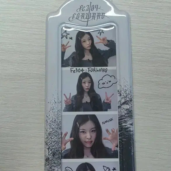 [BUNJANG] NMIXX Gyujin Fe304 Forward Four-Cut Holder / 엔믹스 규진 Fe304 Forward 팝업 네컷 홀더